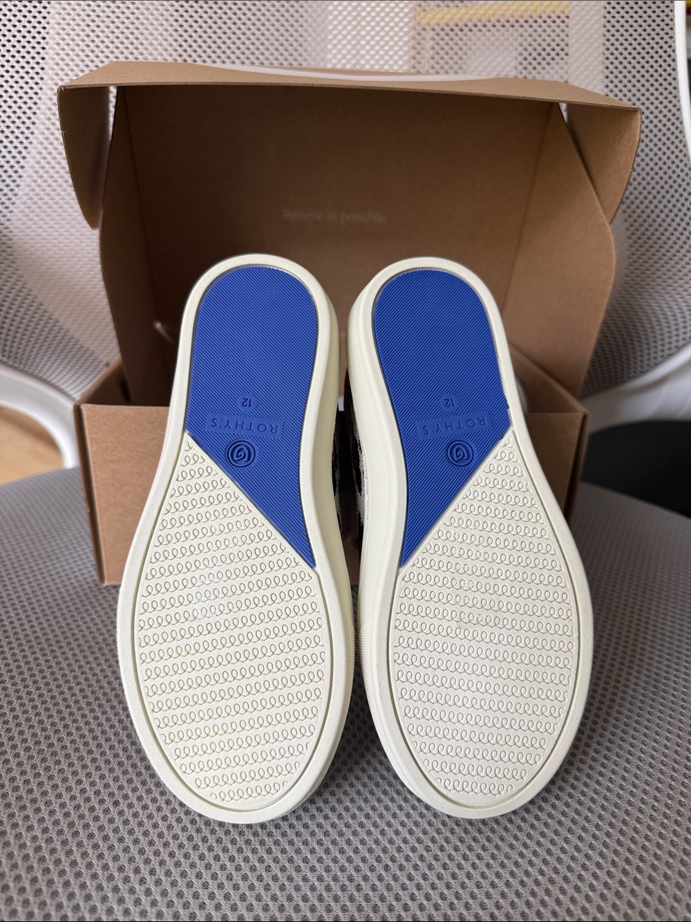 NEW Rothy's Kids Strap Sneaker - 12 - Cat Blush - Picture 3 of 3